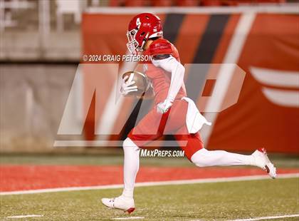Thumbnail 2 in Sky View vs Crimson Cliffs (UHSAA 4A Semifinal) photogallery.