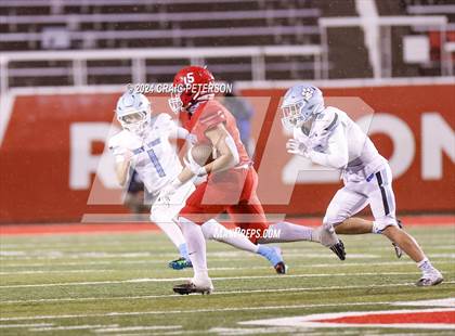 Thumbnail 3 in Sky View vs Crimson Cliffs (UHSAA 4A Semifinal) photogallery.