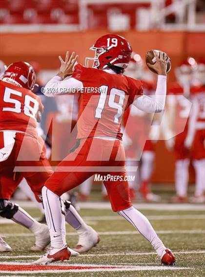 Thumbnail 2 in Sky View vs Crimson Cliffs (UHSAA 4A Semifinal) photogallery.
