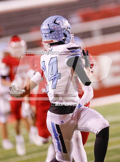 Thumbnail 1 in Sky View vs Crimson Cliffs (UHSAA 4A Semifinal) photogallery.