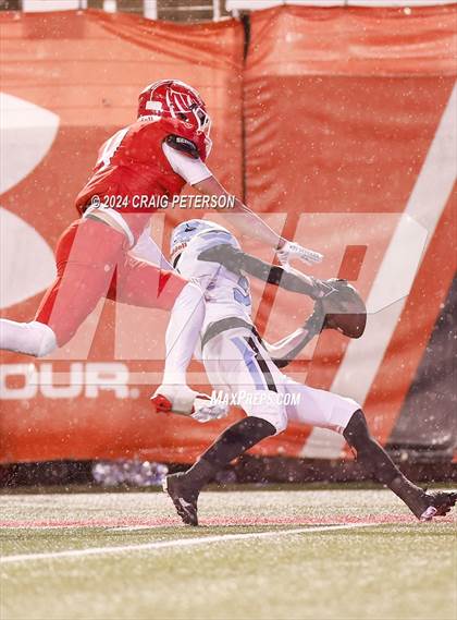 Thumbnail 1 in Sky View vs Crimson Cliffs (UHSAA 4A Semifinal) photogallery.