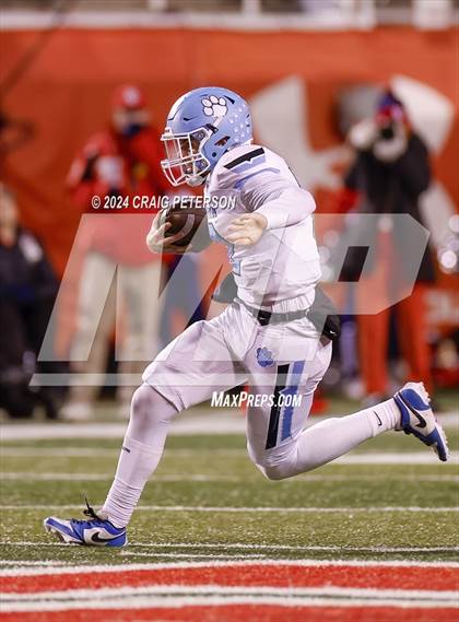 Thumbnail 3 in Sky View vs Crimson Cliffs (UHSAA 4A Semifinal) photogallery.
