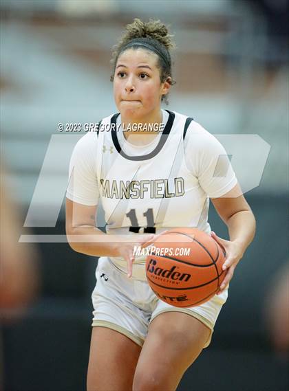 Thumbnail 3 in MacArthur vs Mansfield photogallery.