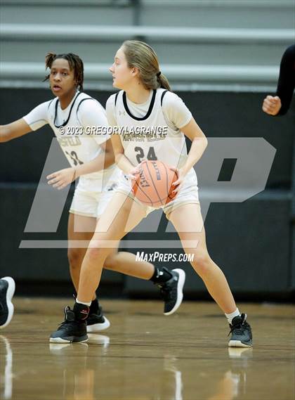 Thumbnail 1 in MacArthur vs Mansfield photogallery.