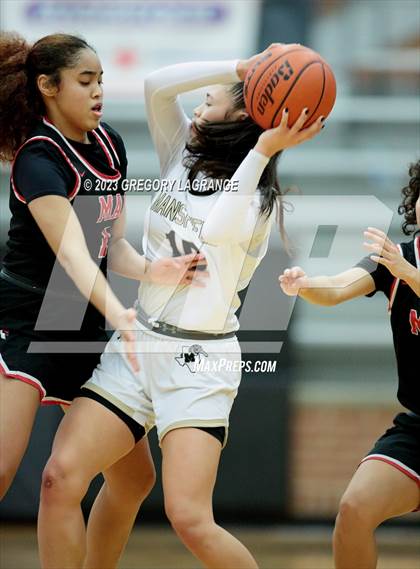 Thumbnail 3 in MacArthur vs Mansfield photogallery.