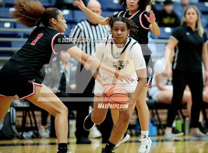 Thumbnail 1 in MacArthur vs Mansfield photogallery.