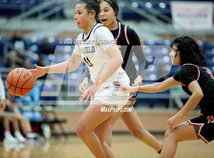 Thumbnail 3 in MacArthur vs Mansfield photogallery.