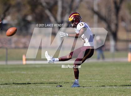 Thumbnail 3 in Bear Creek vs. Windsor (CHSAA 4A First Round Playoff) photogallery.