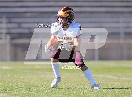 Thumbnail 2 in Bear Creek vs. Windsor (CHSAA 4A First Round Playoff) photogallery.