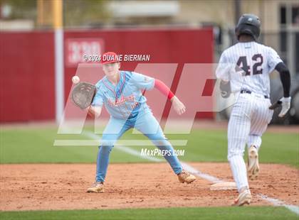 Thumbnail 3 in Lewisburg vs. B.R. Catholic photogallery.