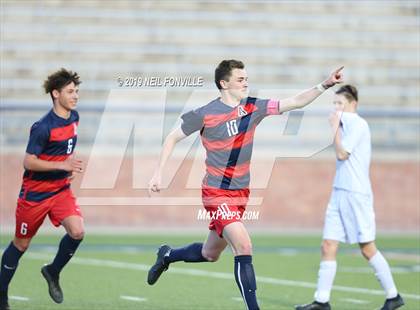 Thumbnail 1 in Allen vs. North Mesquite photogallery.