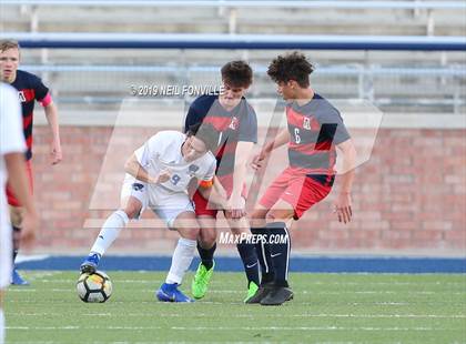 Thumbnail 2 in Allen vs. North Mesquite photogallery.