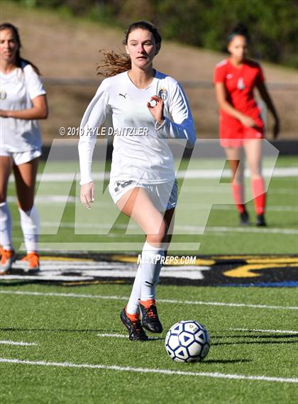Thumbnail 1 in St. Thomas Aquinas vs Carondelet (National Elite Prep Showcase) photogallery.