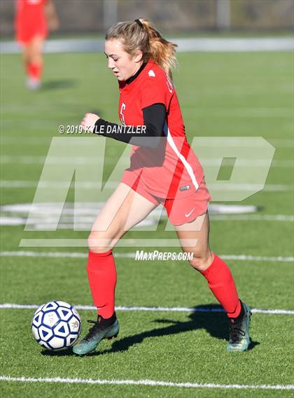 Thumbnail 1 in St. Thomas Aquinas vs Carondelet (National Elite Prep Showcase) photogallery.
