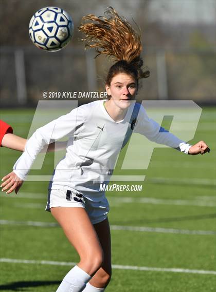 Thumbnail 3 in St. Thomas Aquinas vs Carondelet (National Elite Prep Showcase) photogallery.
