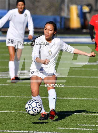 Thumbnail 1 in St. Thomas Aquinas vs Carondelet (National Elite Prep Showcase) photogallery.