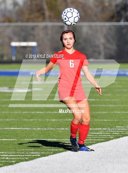 Thumbnail 3 in St. Thomas Aquinas vs Carondelet (National Elite Prep Showcase) photogallery.