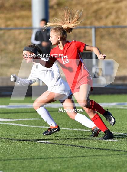 Thumbnail 1 in St. Thomas Aquinas vs Carondelet (National Elite Prep Showcase) photogallery.