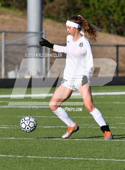 Thumbnail 2 in St. Thomas Aquinas vs Carondelet (National Elite Prep Showcase) photogallery.