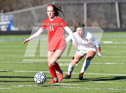 Thumbnail 1 in St. Thomas Aquinas vs Carondelet (National Elite Prep Showcase) photogallery.