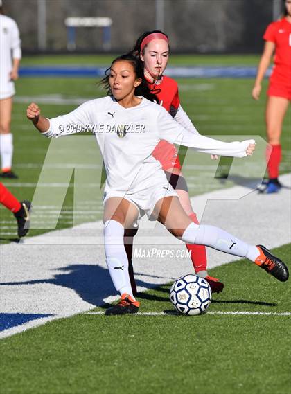 Thumbnail 1 in St. Thomas Aquinas vs Carondelet (National Elite Prep Showcase) photogallery.