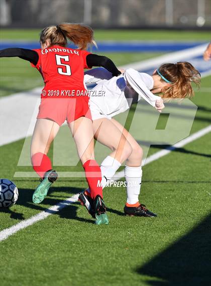 Thumbnail 2 in St. Thomas Aquinas vs Carondelet (National Elite Prep Showcase) photogallery.
