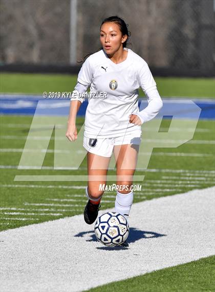 Thumbnail 1 in St. Thomas Aquinas vs Carondelet (National Elite Prep Showcase) photogallery.