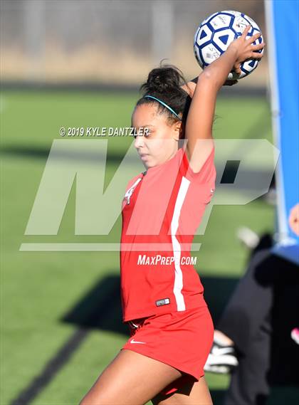 Thumbnail 1 in St. Thomas Aquinas vs Carondelet (National Elite Prep Showcase) photogallery.