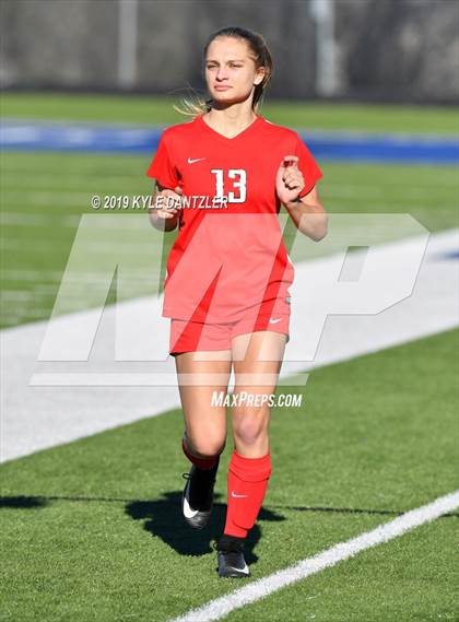 Thumbnail 3 in St. Thomas Aquinas vs Carondelet (National Elite Prep Showcase) photogallery.