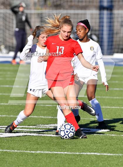 Thumbnail 1 in St. Thomas Aquinas vs Carondelet (National Elite Prep Showcase) photogallery.