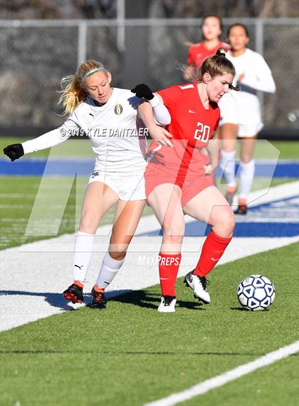 Thumbnail 3 in St. Thomas Aquinas vs Carondelet (National Elite Prep Showcase) photogallery.