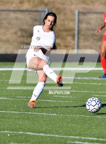 Thumbnail 1 in St. Thomas Aquinas vs Carondelet (National Elite Prep Showcase) photogallery.