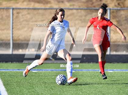 Thumbnail 3 in St. Thomas Aquinas vs Carondelet (National Elite Prep Showcase) photogallery.