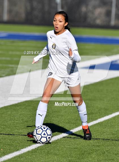 Thumbnail 1 in St. Thomas Aquinas vs Carondelet (National Elite Prep Showcase) photogallery.