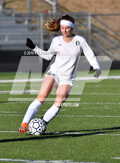 Thumbnail 1 in St. Thomas Aquinas vs Carondelet (National Elite Prep Showcase) photogallery.