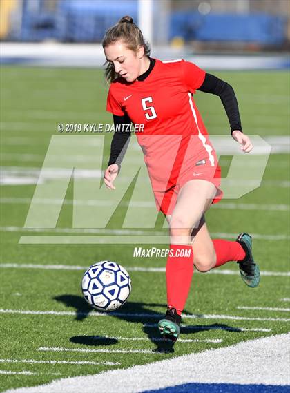 Thumbnail 2 in St. Thomas Aquinas vs Carondelet (National Elite Prep Showcase) photogallery.