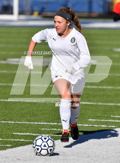 Thumbnail 1 in St. Thomas Aquinas vs Carondelet (National Elite Prep Showcase) photogallery.