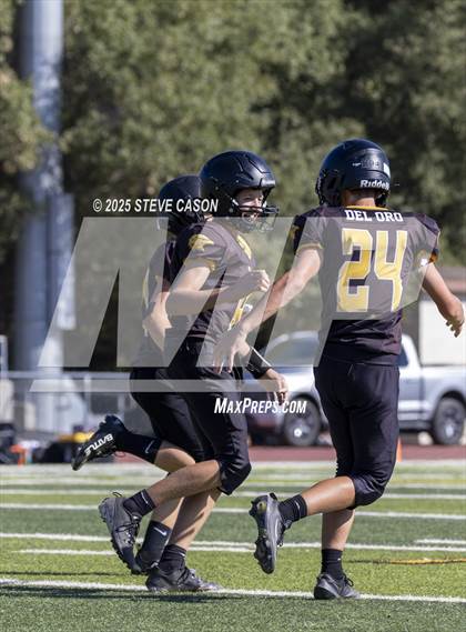Thumbnail 2 in FR: Foothill @ Del Oro photogallery.
