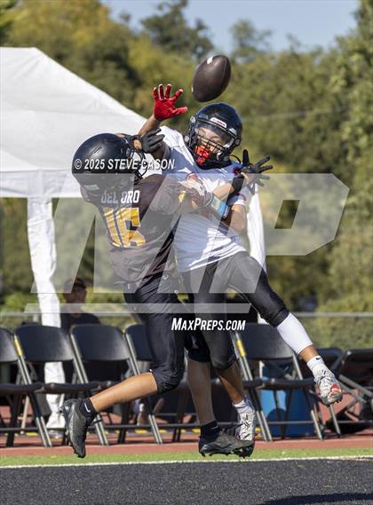 Thumbnail 3 in FR: Foothill @ Del Oro photogallery.