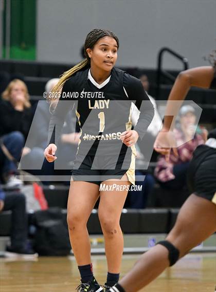 Thumbnail 1 in Monterey Trail vs. Clovis West (St. Mary's Stockton MLK Showcase) photogallery.