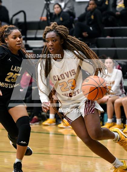 Thumbnail 2 in Monterey Trail vs. Clovis West (St. Mary's Stockton MLK Showcase) photogallery.