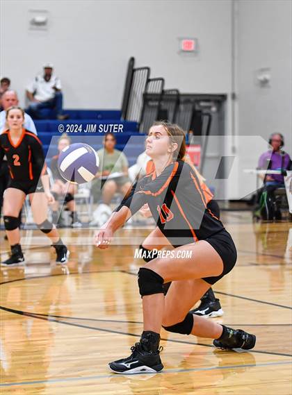 Thumbnail 1 in Schulenburg vs Holland (UIL Volleyball 2A D1 Area) photogallery.
