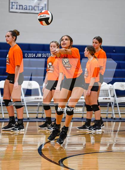 Thumbnail 2 in Schulenburg vs Holland (UIL Volleyball 2A D1 Area) photogallery.