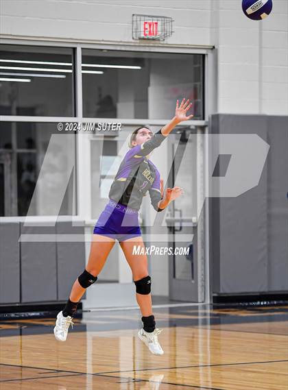 Thumbnail 2 in Schulenburg vs Holland (UIL Volleyball 2A D1 Area) photogallery.