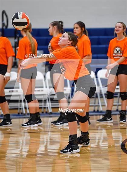 Thumbnail 1 in Schulenburg vs Holland (UIL Volleyball 2A D1 Area) photogallery.