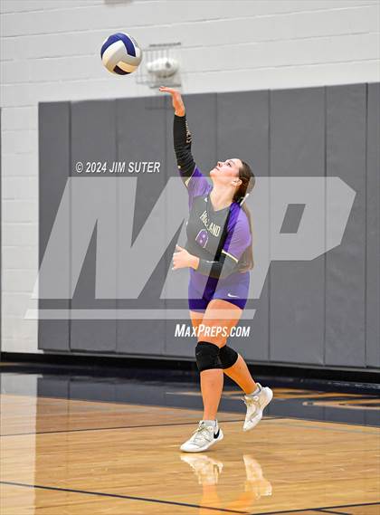 Thumbnail 2 in Schulenburg vs Holland (UIL Volleyball 2A D1 Area) photogallery.