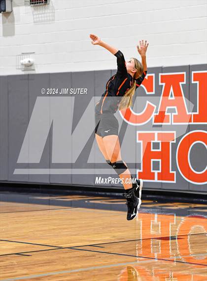 Thumbnail 3 in Schulenburg vs Holland (UIL Volleyball 2A D1 Area) photogallery.