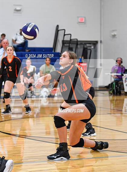 Thumbnail 2 in Schulenburg vs Holland (UIL Volleyball 2A D1 Area) photogallery.