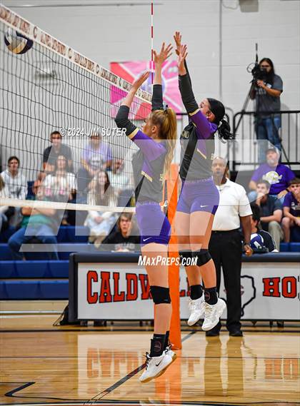Thumbnail 3 in Schulenburg vs Holland (UIL Volleyball 2A D1 Area) photogallery.