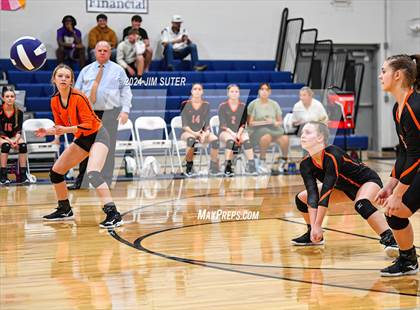 Thumbnail 2 in Schulenburg vs Holland (UIL Volleyball 2A D1 Area) photogallery.